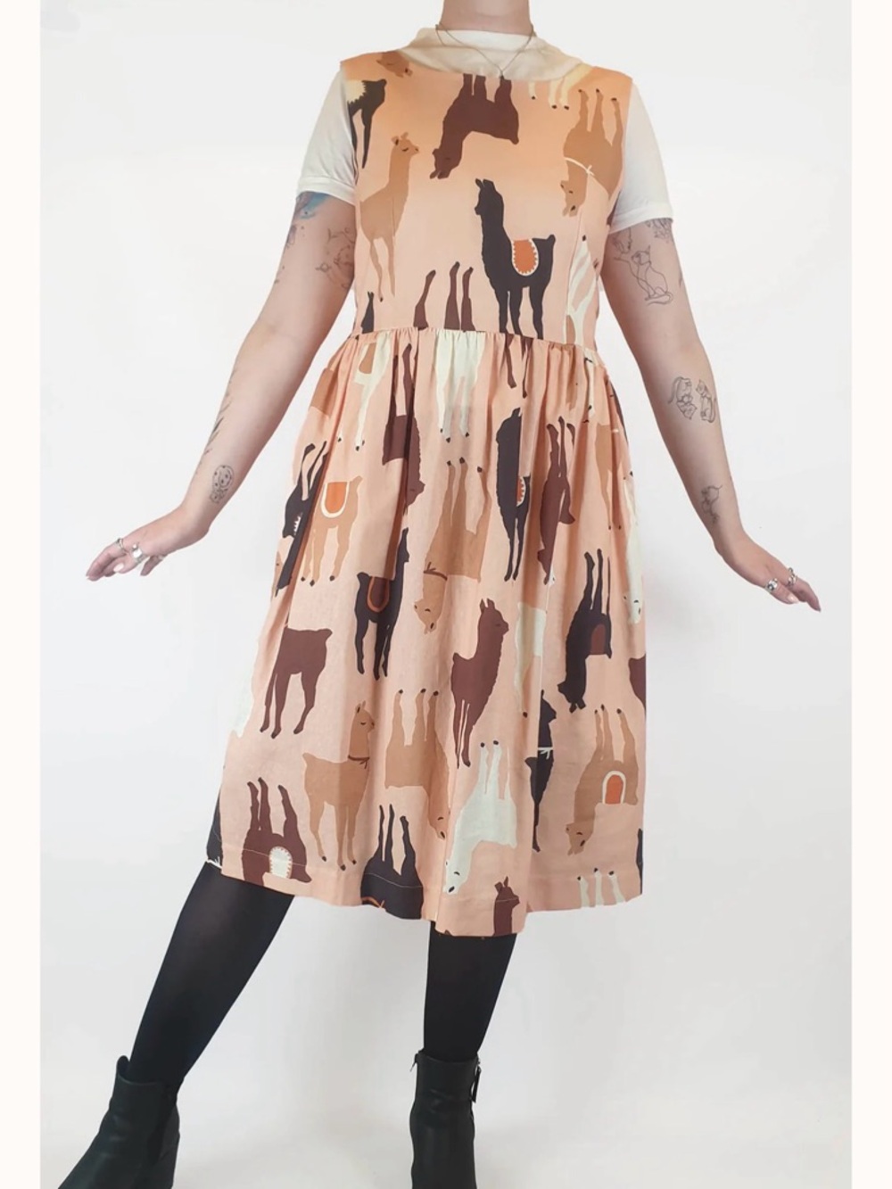 ISO!!! any Obus llama pieces! Dresses, shirts etc in any print or color! 🦙💖